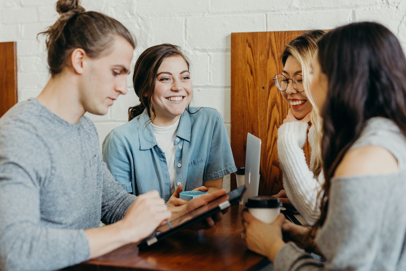 Étudiants internationaux accompagnés dans leur projet